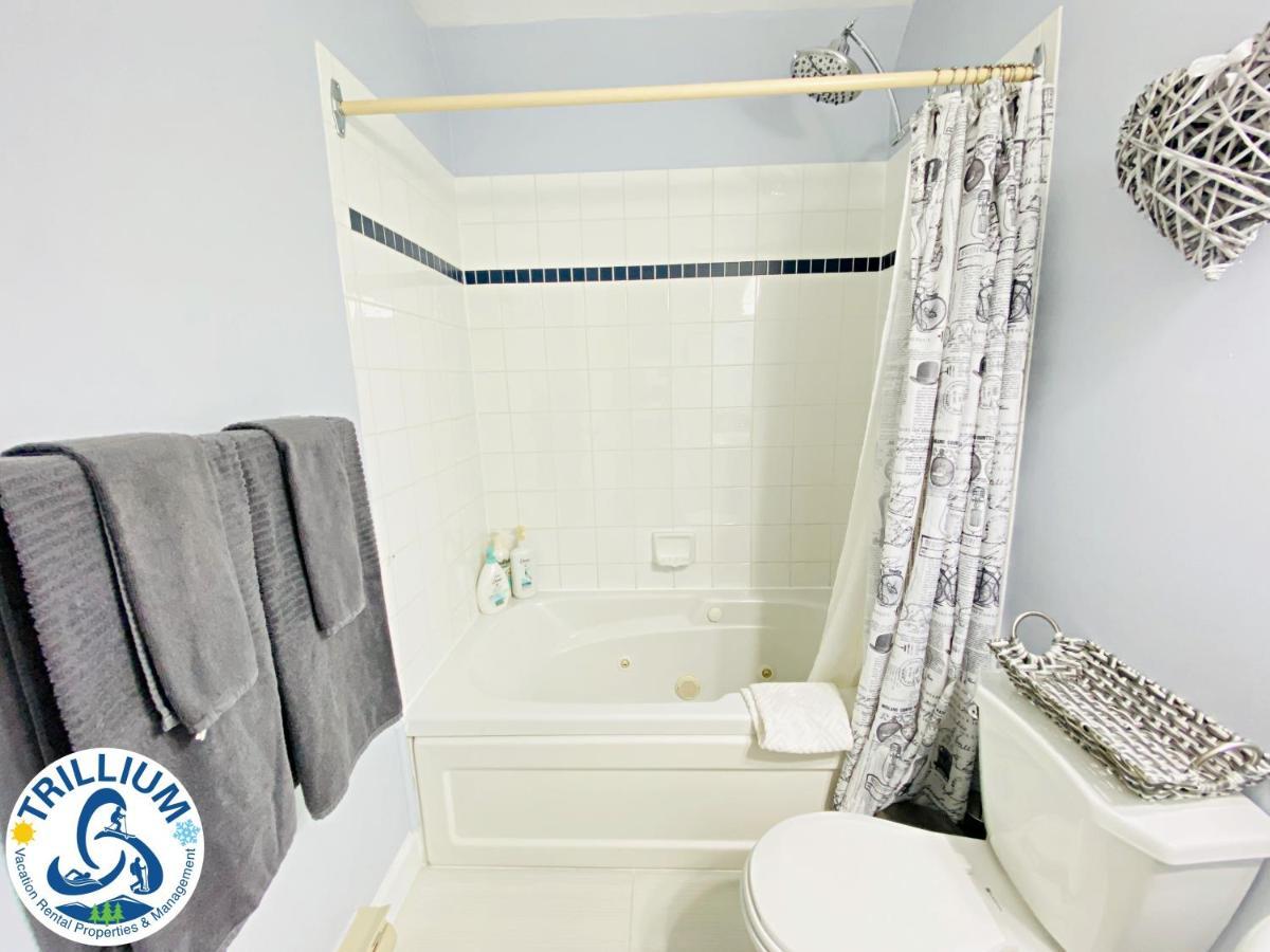Cozy Studio Loft With 2 Baths Next To Slopes Blue Mountains Eksteriør bilde